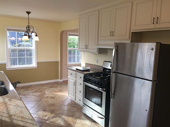 4th image of 773 North St
