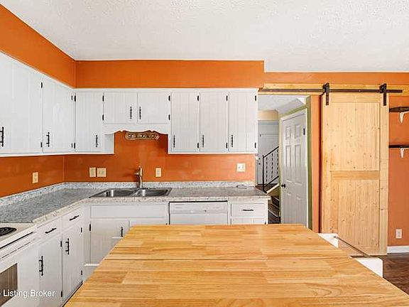 5th image of 205 Honeysuckle Ln #1-1-1