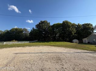 1104 Taylor Ln, Newbern, TN 38059