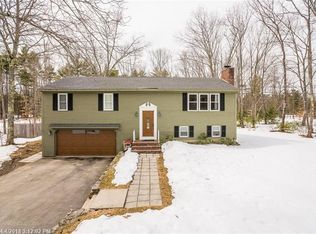 10 Jane St, Gorham, ME 04038