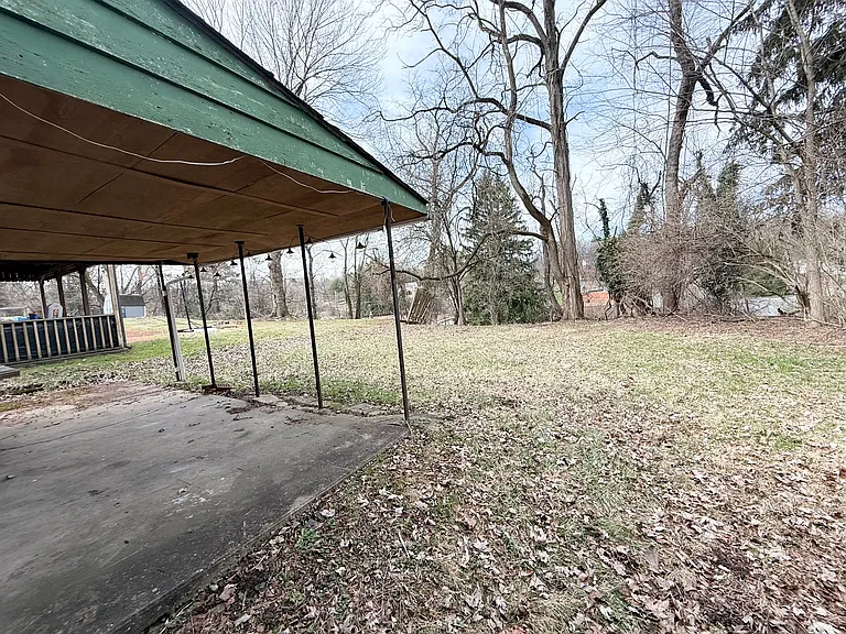 512 Macfarlane Dr — Photo 14