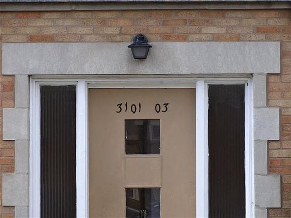 2nd image of 3103 W Rosemont Ave Unit 2W