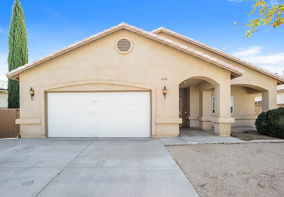 1st image of 43727 Verella Ct #1