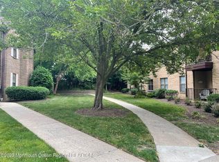 1202 Wellington Pl, Aberdeen, NJ 07747