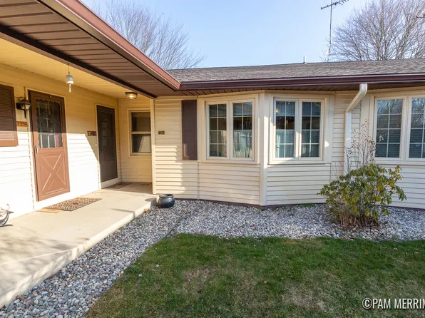 7354 Pinegrove Dr #5, Jenison, MI 49428