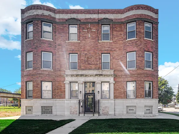 5900 S Prairie Ave #2, Chicago, IL 60637