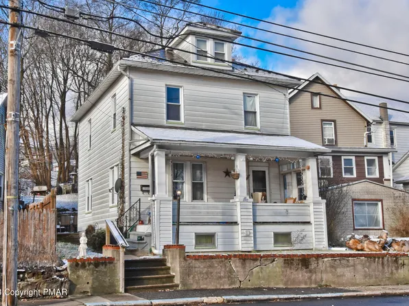 212 Roseto Ave, Roseto, PA 18013