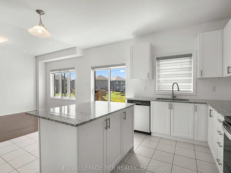 166 Seeley Ave — Photo 26