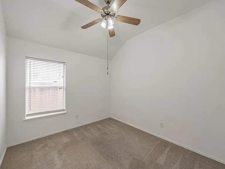 4728 Grant Park Ave — Photo 18