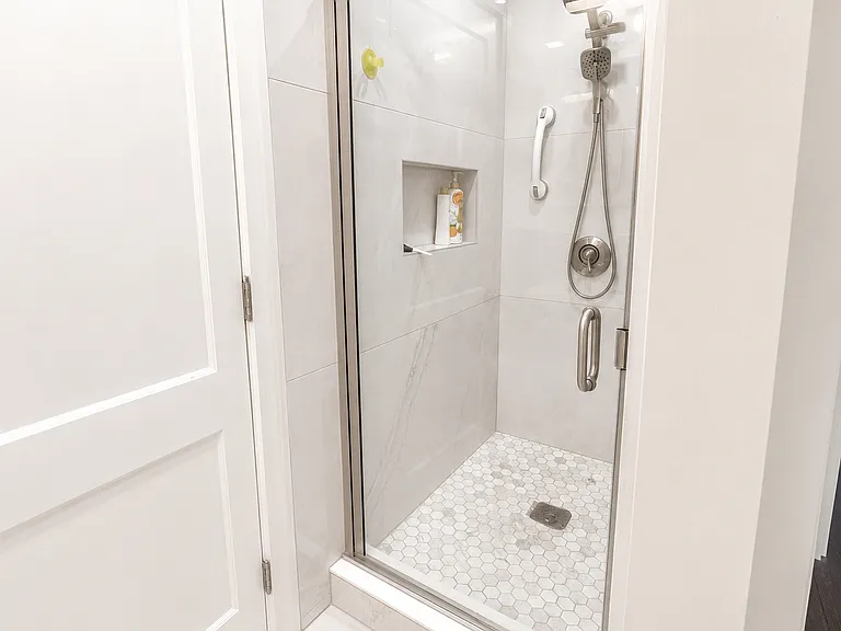 8 Rose St #8 — Photo 11