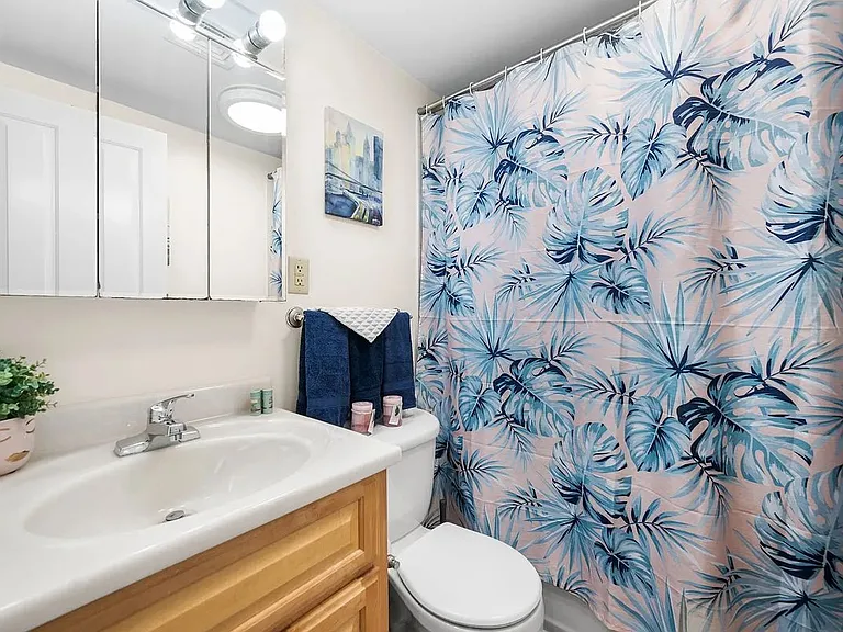 49 Cedar St #2 — Photo 9