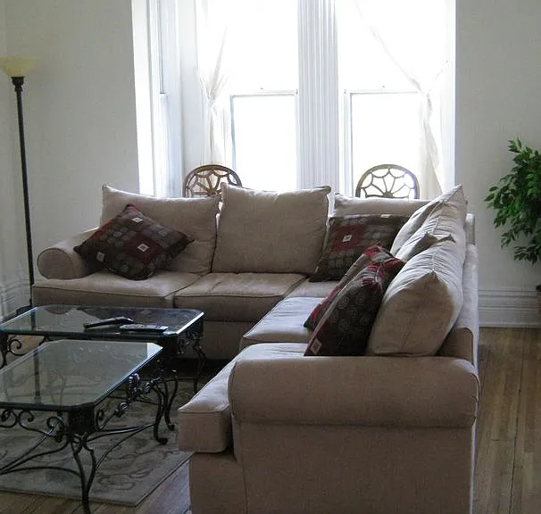147-149 W Hubbard Ave — Photo 8