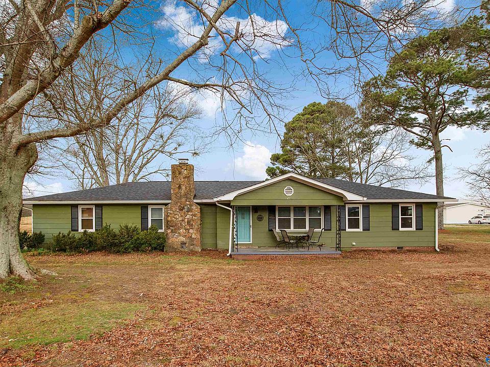 1st image of 935 Blessing Rd