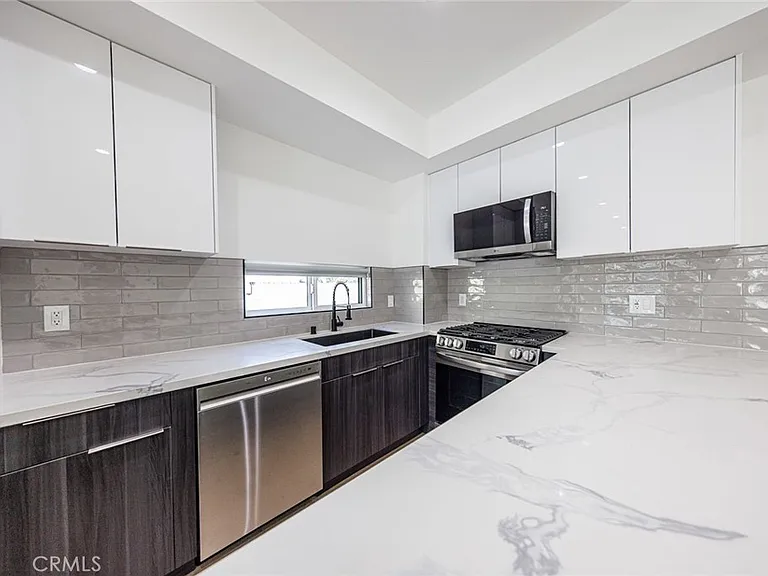 11313 Collins St #1 — Photo 14