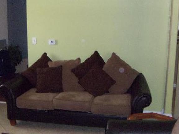 4th image of 16208 Finch Ave