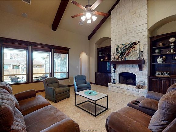 3rd image of 4316 Hadleigh Ln
