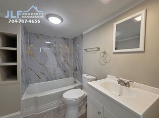 42 Cedar St, Salisbury, NC 28144