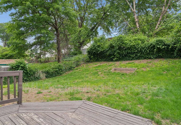 5431 N Indiana Ave — Photo 30