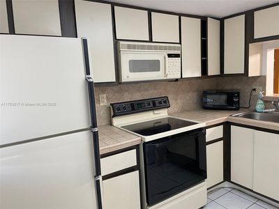 300 NW 107th Ave APT 106, Miami, FL, 33172