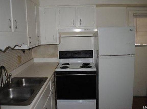 4th image of 7526 Hazelcrest Dr APT H