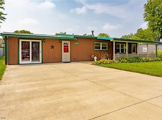 12110 Alton Dr, Grafton, OH 44044