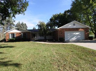 5188 Bluebush Rd, Monroe, MI 48162