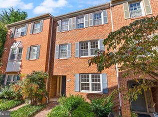 1022 N Cleveland St, Arlington, VA 22201
