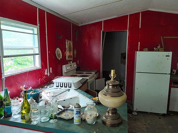 4th image of 1378 Old Federal Rd S