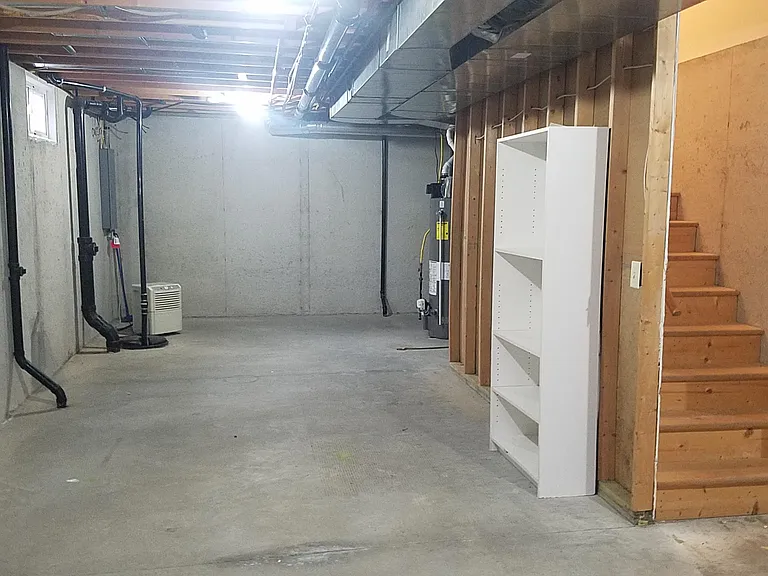 1749 Marissa Ct — Photo 25