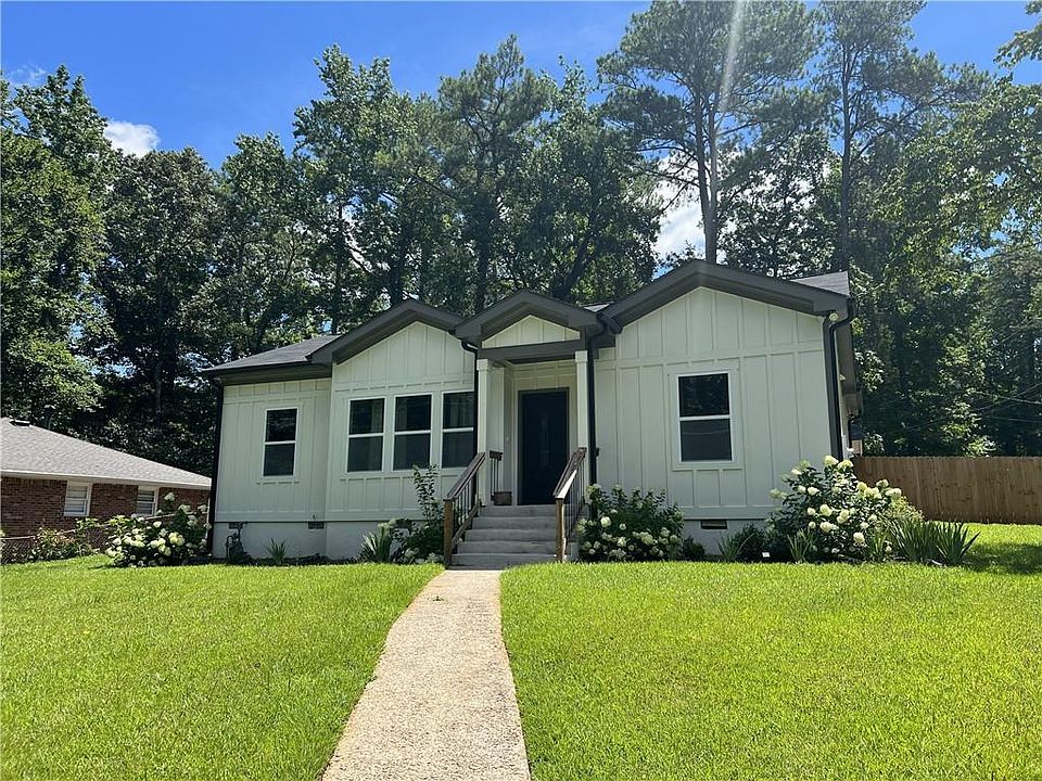 1st image of 1718 Line St