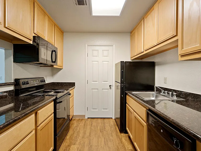 2 Bedroom 2 Bath Custom Upstairs