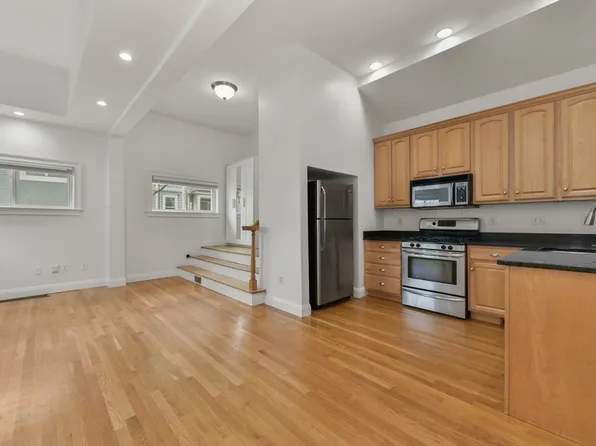 183 L St #1, South Boston, MA 02127