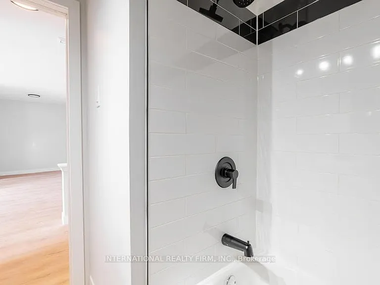 1284 Gramercy Park Pl #205 — Photo 11