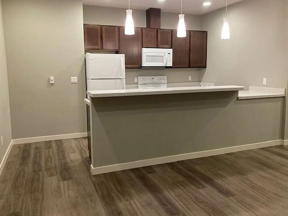 1st image of 1121 E Mullan Ave #3