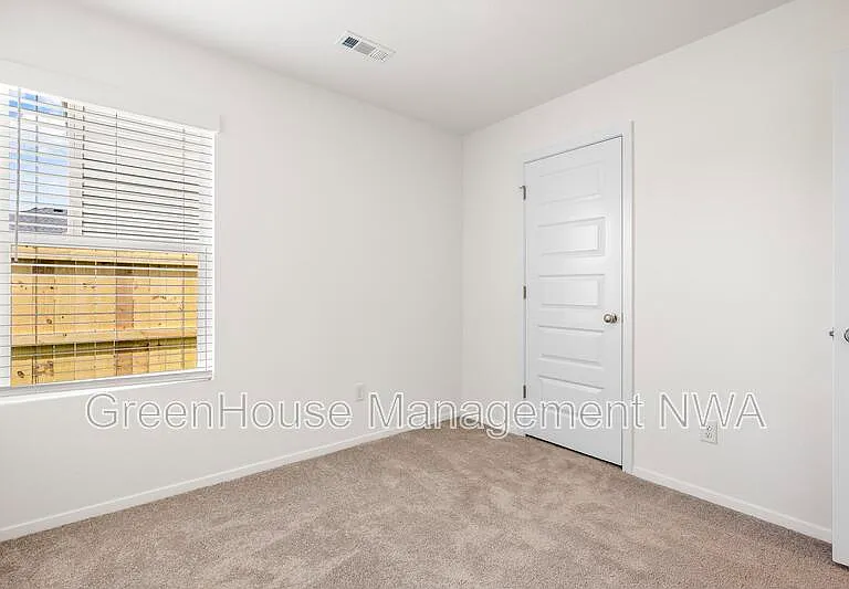 2637 E Gila Way — Photo 15