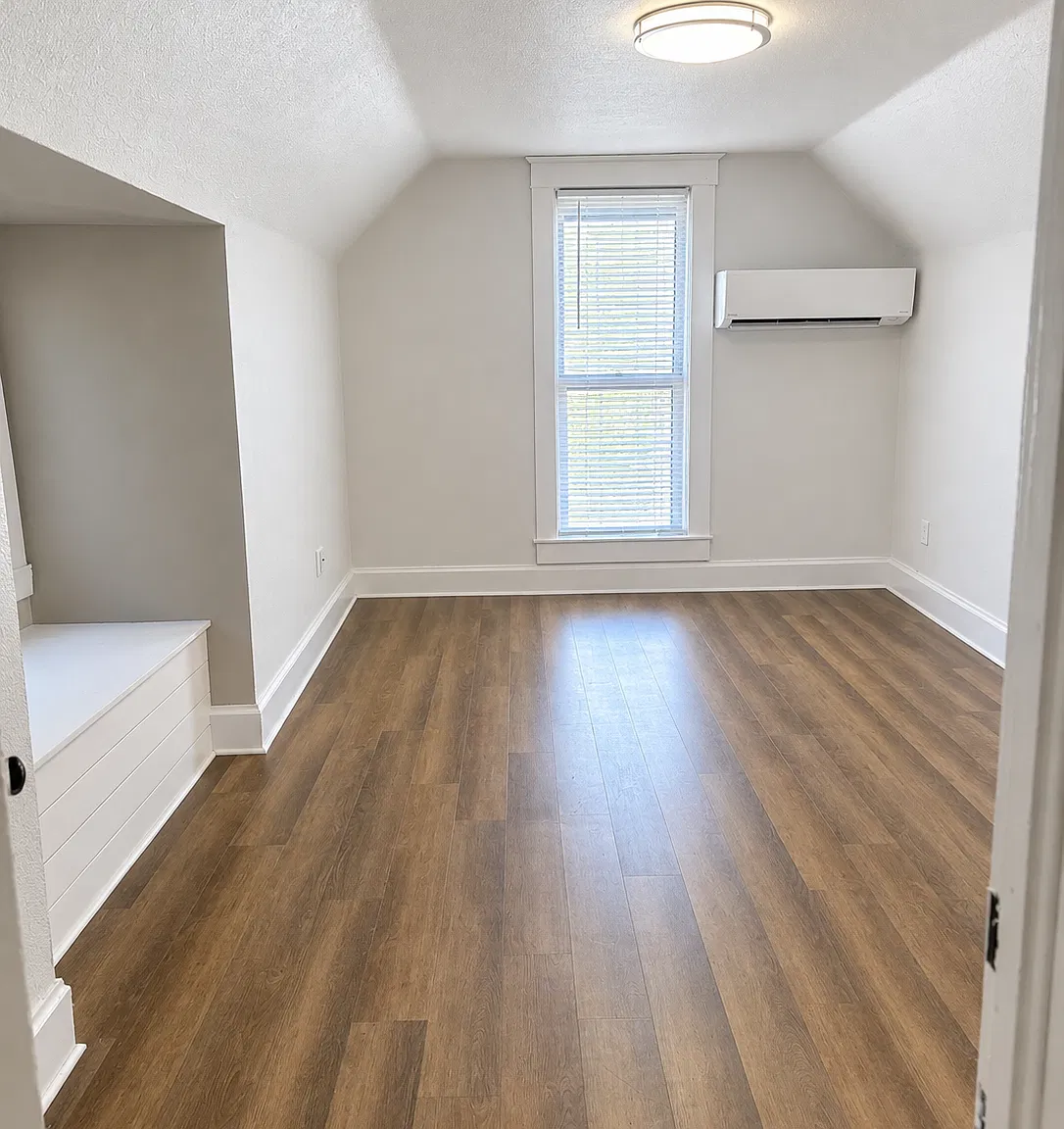 2 bed, $1,175 — Photo 2