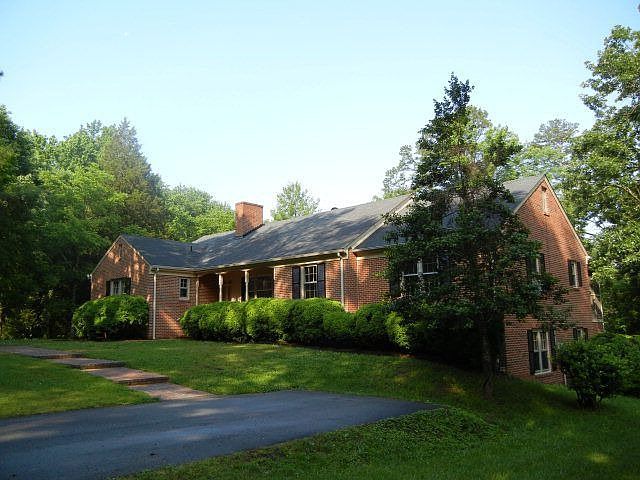 1st image of 440 Buena Vista Dr