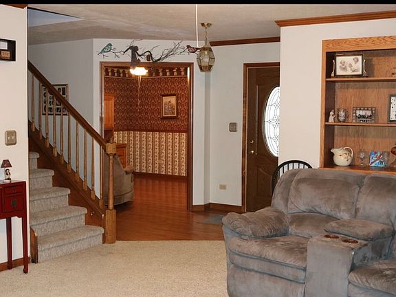 Living room/Entry