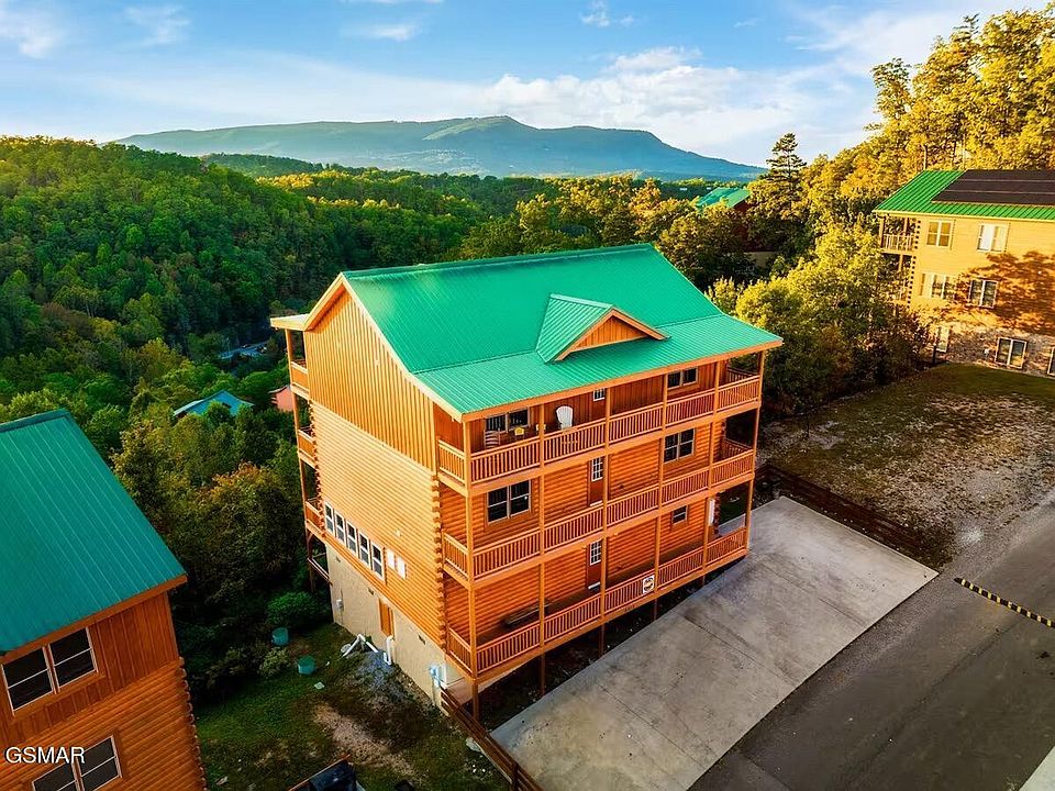 1st image of 2313 Boulder Way