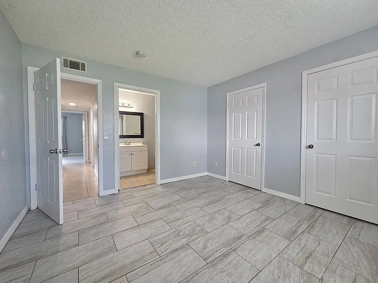 605 Northlake Blvd #63 — Photo 12