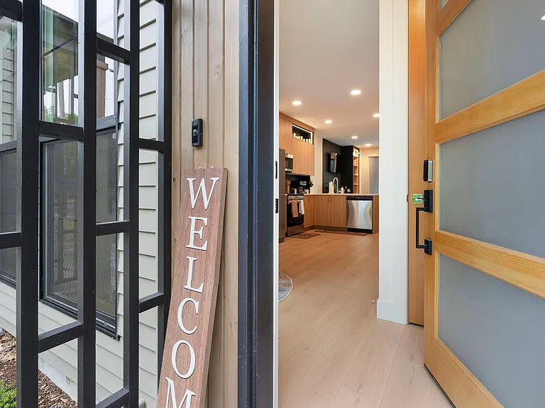 3013 NE Ainsworth St — Photo 36