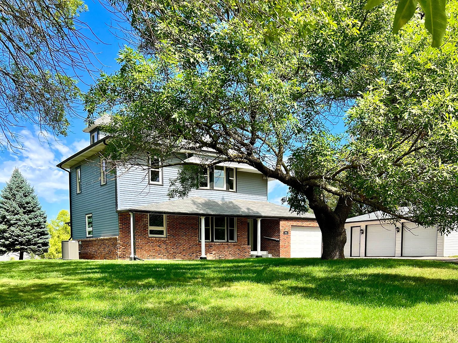 603 Cedar St, Laurel, NE 68745 Zillow