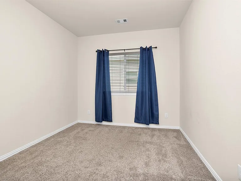 223 Shoreview Dr — Photo 23