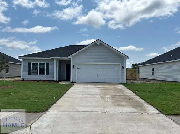 1061 Turpentine Trl, Hinesville, GA 31313