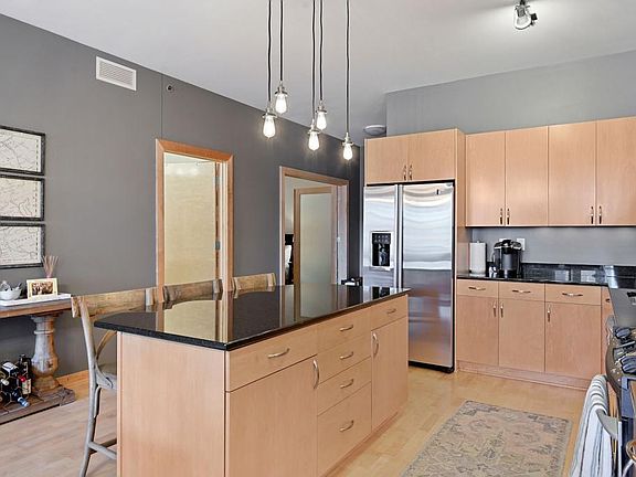 2nd image of 401 N 2nd St Unit 411