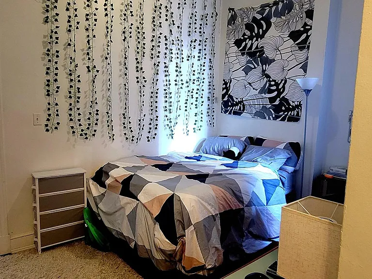421 W Grace St #100 — Photo 10
