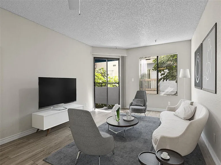 Harbor Terrace — Photo 15