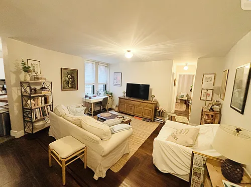 585 E 21st St #6A Photo 1 585 E 21st St #6A Photo 1