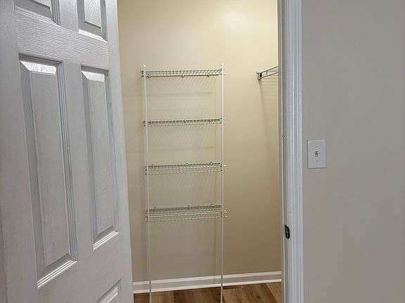 4th image of 1510 Abby Way