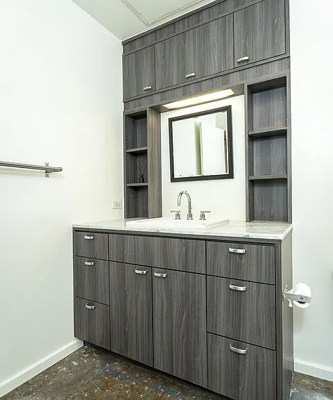 630 W 6th St #207 — Photo 33